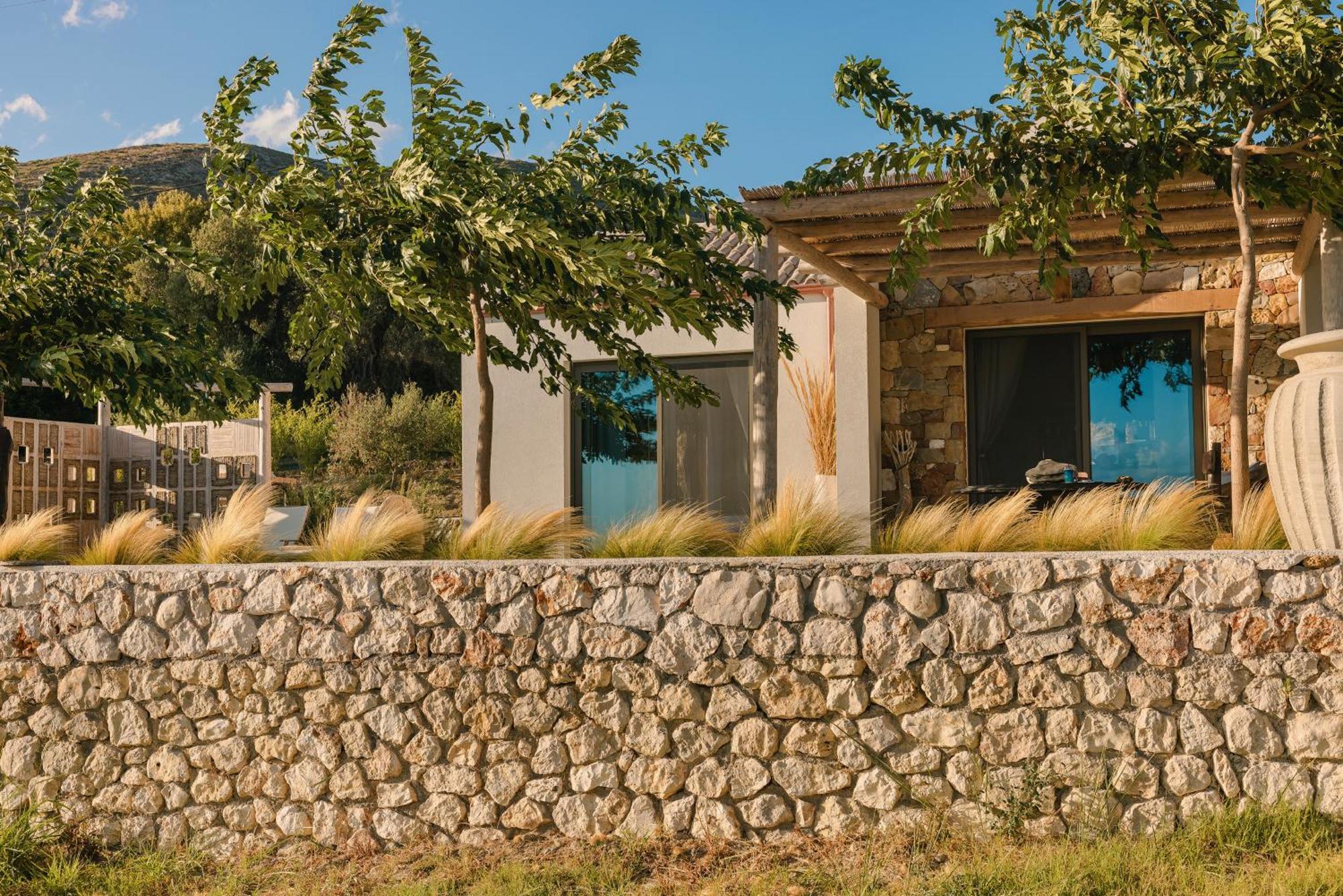 Spathes Suites Kefalonia - Luxury Suites Ratzaklíon Buitenkant foto